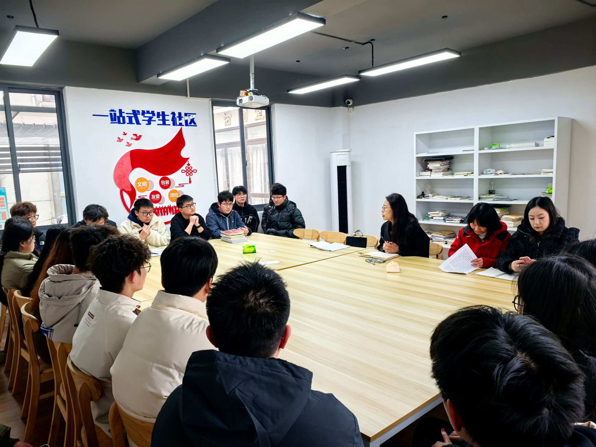 凝聚共识，共谋发展——新澳门内幕论坛
召开新学期学联工作例会暨学生工作座谈会